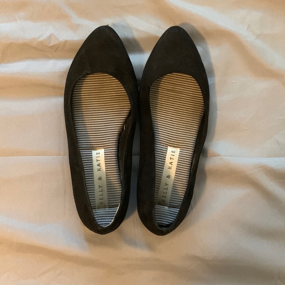 Kelly & Katie black flats